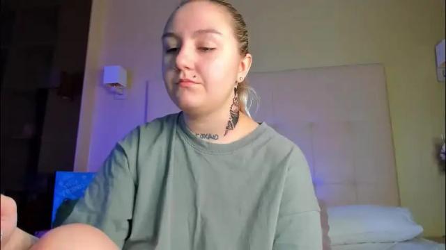 Image 3 of debbie_taylor Stream on Chaturbate on 5 days ago