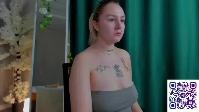 Image 10 of debbie_taylor Stream on Chaturbate on 23 hours ago