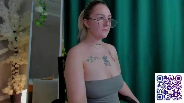 Image 3 of debbie_taylor Stream on Chaturbate on 23 hours ago