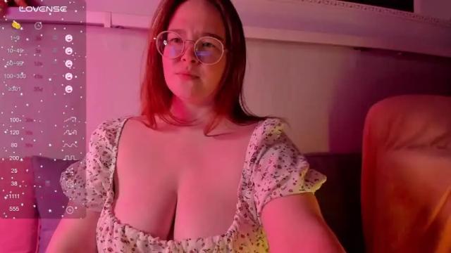 Image 12 of debbiewood Stream on Chaturbate on 14 months ago