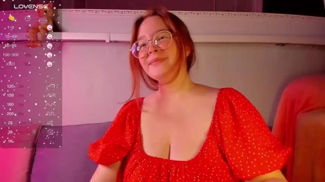 Image 7 of debbiewood Stream on Chaturbate on 14 months ago