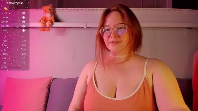 Image 10 of debbiewood Stream on Chaturbate on 14 months ago