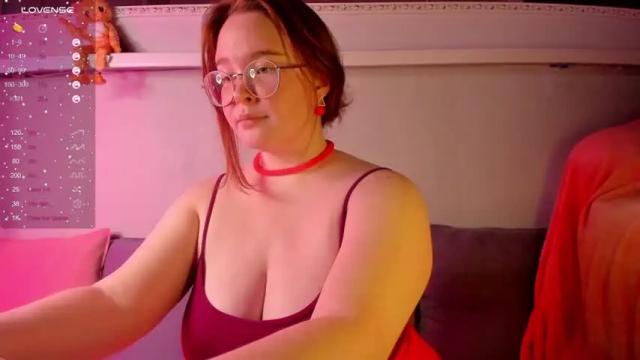 Image 11 of debbiewood Stream on Chaturbate on 14 months ago