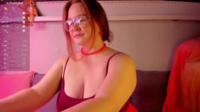 Image 7 of debbiewood Stream on Chaturbate on 14 months ago