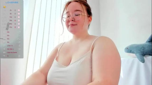 Image 2 of debbiewood Stream on Chaturbate on 1 month ago