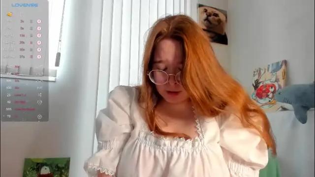 Image 7 of debbiewood Stream on Chaturbate on 9 days ago