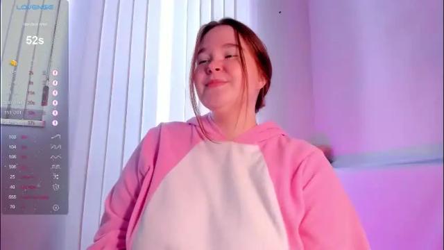 Image 10 of debbiewood Stream on Chaturbate on 1 day ago