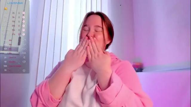 Image 11 of debbiewood Stream on Chaturbate on 1 day ago