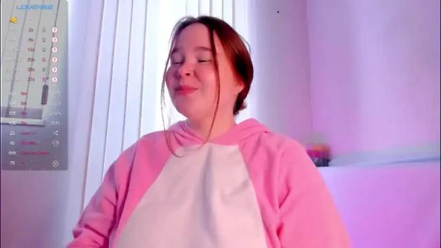 Image 12 of debbiewood Stream on Chaturbate on 1 day ago