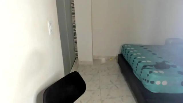 Image 12 of debhani_deerek Stream on Chaturbate on 19 months ago
