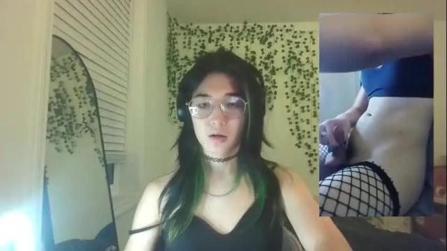 Image 10 of deciduousdoll Stream on Chaturbate on 4 months ago