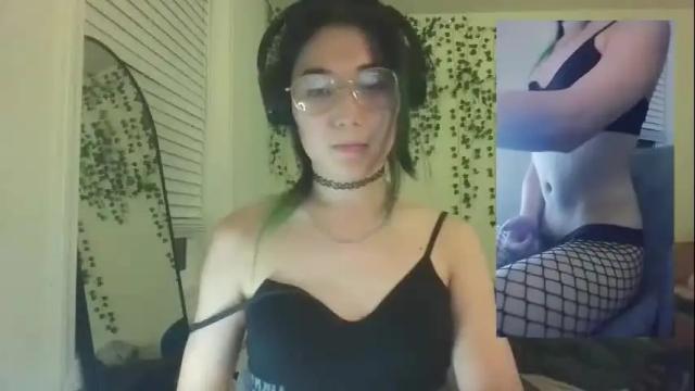 Image 12 of deciduousdoll Stream on Chaturbate on 4 months ago