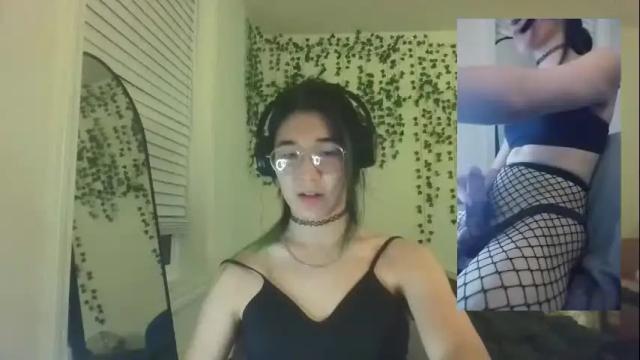 Image 4 of deciduousdoll Stream on Chaturbate on 4 months ago