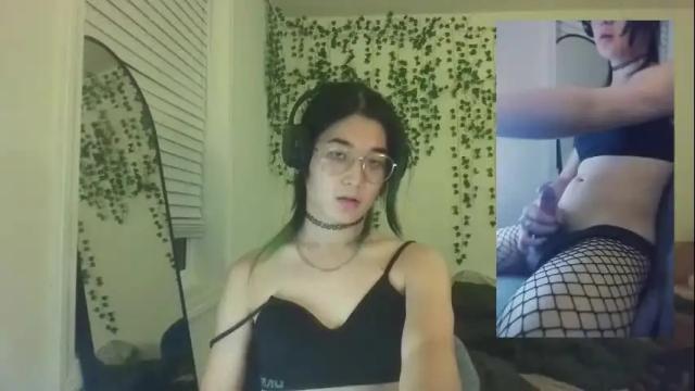 Image 8 of deciduousdoll Stream on Chaturbate on 4 months ago