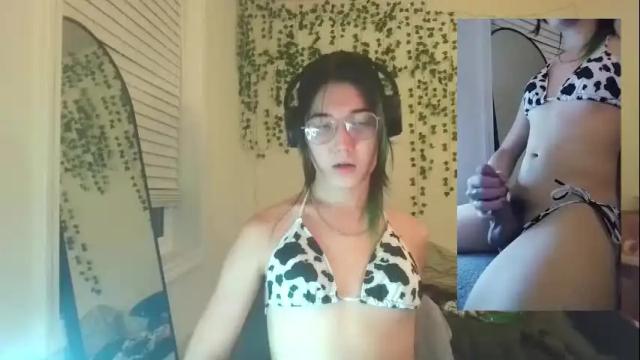 Image 7 of deciduousdoll Stream on Chaturbate on 4 months ago