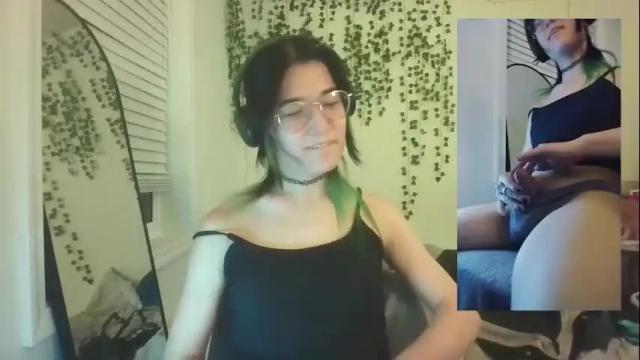 Image 11 of deciduousdoll Stream on Chaturbate on 3 months ago