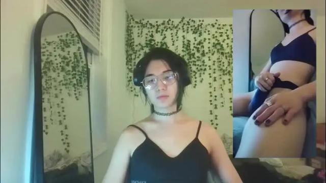 Image 2 of deciduousdoll Stream on Chaturbate on 2 months ago