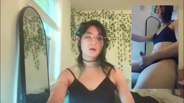 Image 2 of deciduousdoll Stream on Chaturbate on 2 months ago