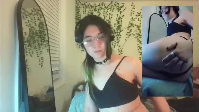 Image 12 of deciduousdoll Stream on Chaturbate on 2 months ago