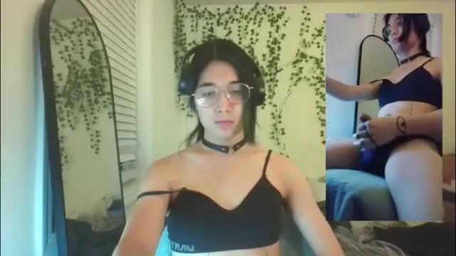 Image 3 of deciduousdoll Stream on Chaturbate on 2 months ago