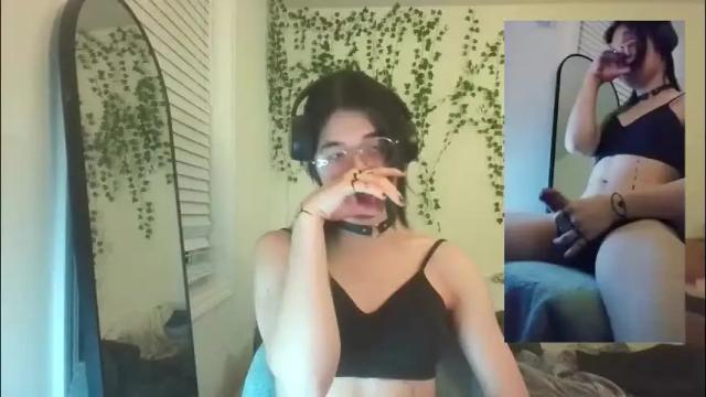 Image 8 of deciduousdoll Stream on Chaturbate on 2 months ago