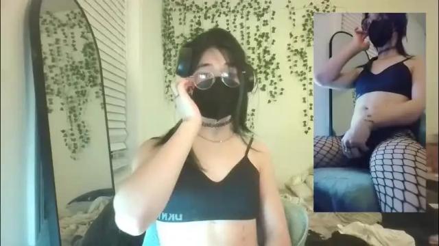 Image 11 of deciduousdoll Stream on Chaturbate on 2 months ago