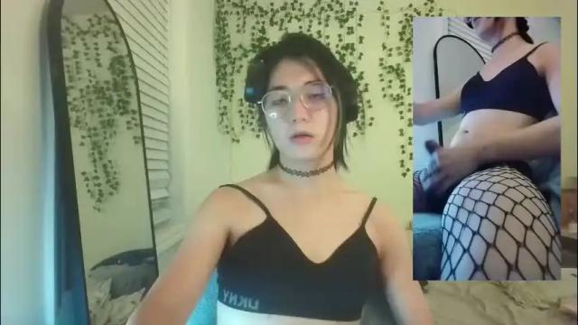 Image 10 of deciduousdoll Stream on Chaturbate on 2 months ago