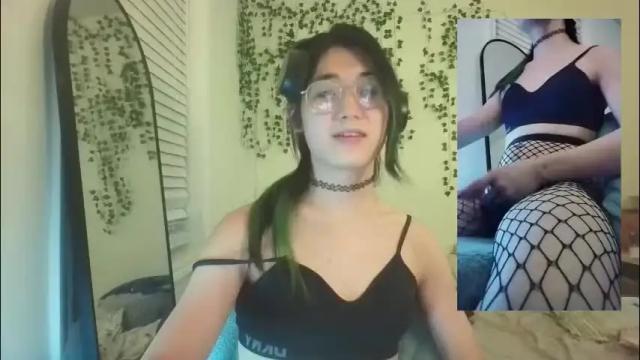 Image 4 of deciduousdoll Stream on Chaturbate on 2 months ago