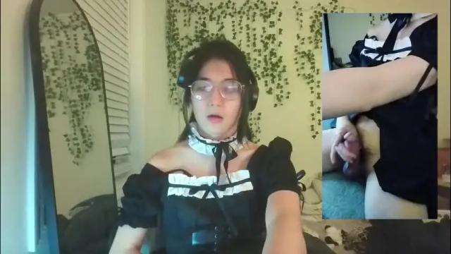 Image 12 of deciduousdoll Stream on Chaturbate on 2 months ago