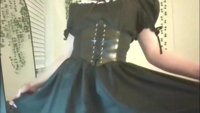 Image 2 of deciduousdoll Stream on Chaturbate on 2 months ago