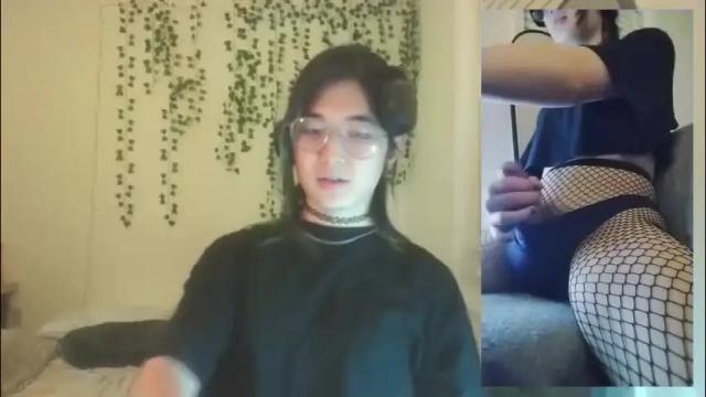 Image 6 of deciduousdoll Stream on Chaturbate on 1 month ago