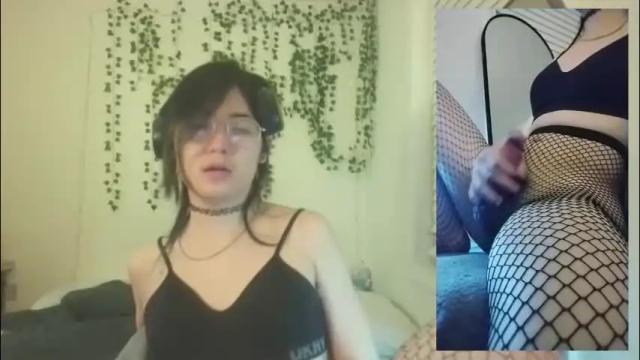 Image 6 of deciduousdoll Stream on Chaturbate on 1 month ago