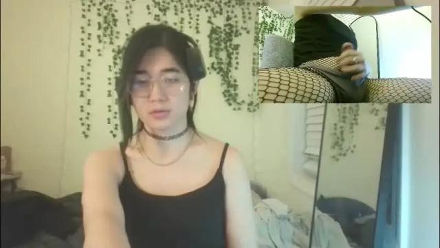 Image 3 of deciduousdoll Stream on Chaturbate on 1 month ago
