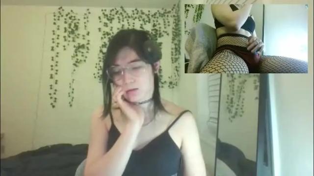 Image 2 of deciduousdoll Stream on Chaturbate on 27 days ago