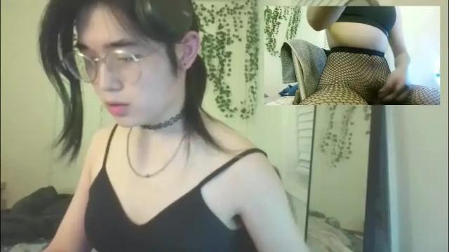 Image 10 of deciduousdoll Stream on Chaturbate on 18 days ago