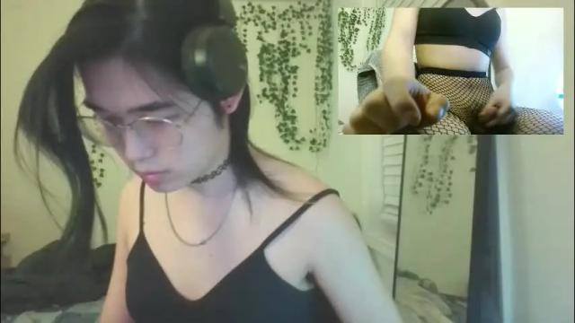 Image 6 of deciduousdoll Stream on Chaturbate on 18 days ago