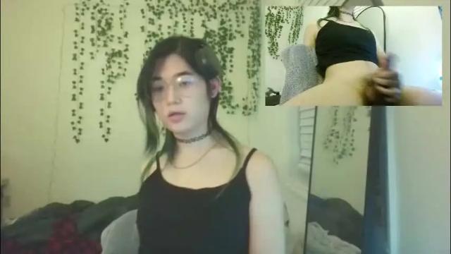 Image 2 of deciduousdoll Stream on Chaturbate on 13 days ago