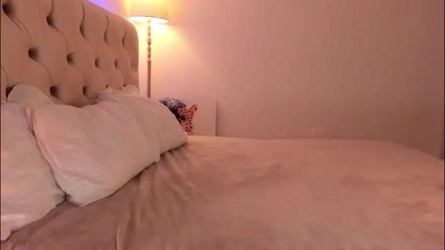 Image 4 of dee_nise Stream on Chaturbate on 1 month ago