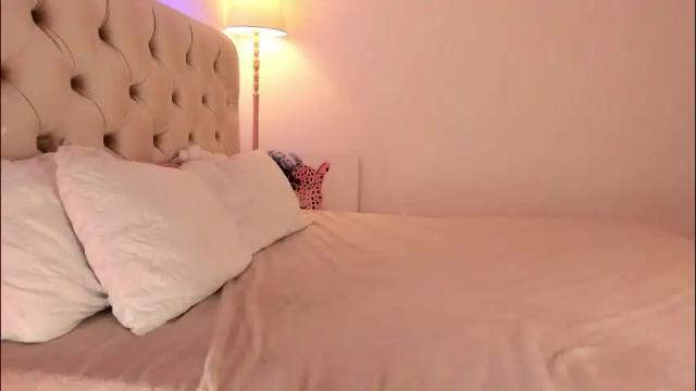 Image 7 of dee_nise Stream on Chaturbate on 15 days ago