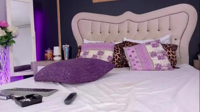 Image 8 of deeadiamond Stream on Chaturbate on 17 days ago