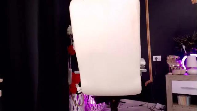 Image 8 of deeadiamond Stream on Chaturbate on 2 months ago