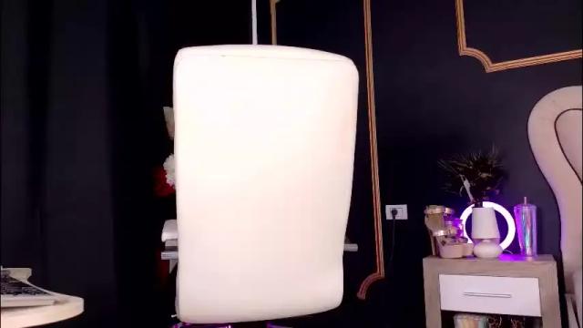 Image 4 of deeadiamond Stream on Chaturbate on 2 months ago