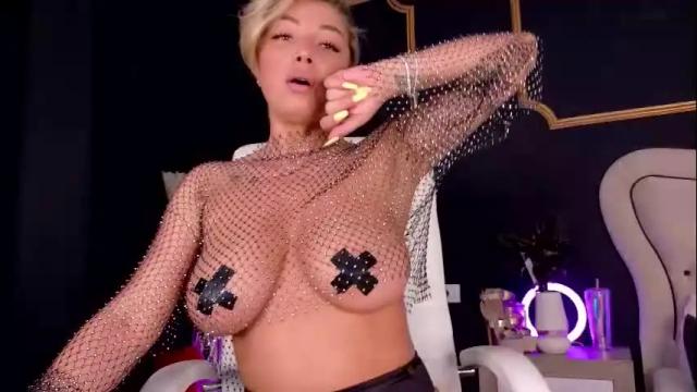 Image 6 of deeadiamond Stream on Chaturbate on 2 months ago