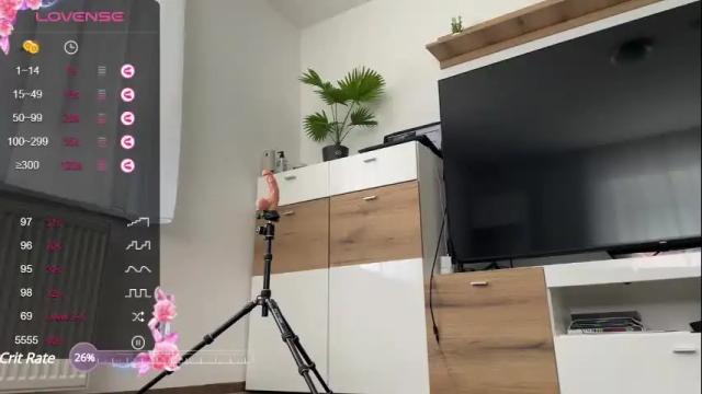 Image 7 of deeeeelicious Stream on Chaturbate on 1 day ago