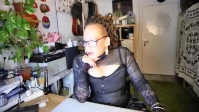 Image 3 of deeliah Stream on Chaturbate on 20 months ago