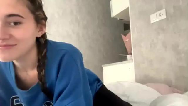 Image 4 of deepinside_girl Stream on Chaturbate on 19 months ago