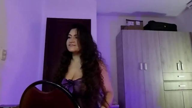 Image 2 of deesseluxure_ Stream on Chaturbate on 13 months ago