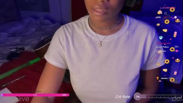 Image 4 of default_olive Stream on Chaturbate on 1 month ago