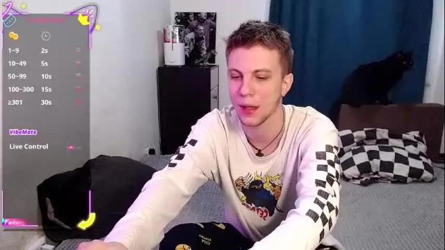 Image 8 of degradat1on Stream on Chaturbate on 1 month ago