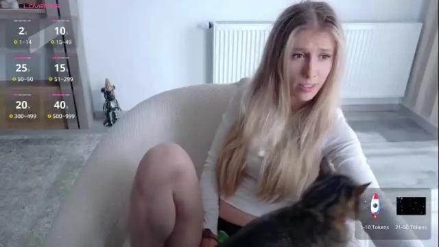 Image 6 of deidi_sweet Stream on Chaturbate on 13 days ago